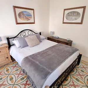 Ellas Place Apartamento Tarxien
